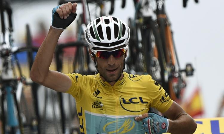Nibali vince in giallo: 'Padrone del Tour'