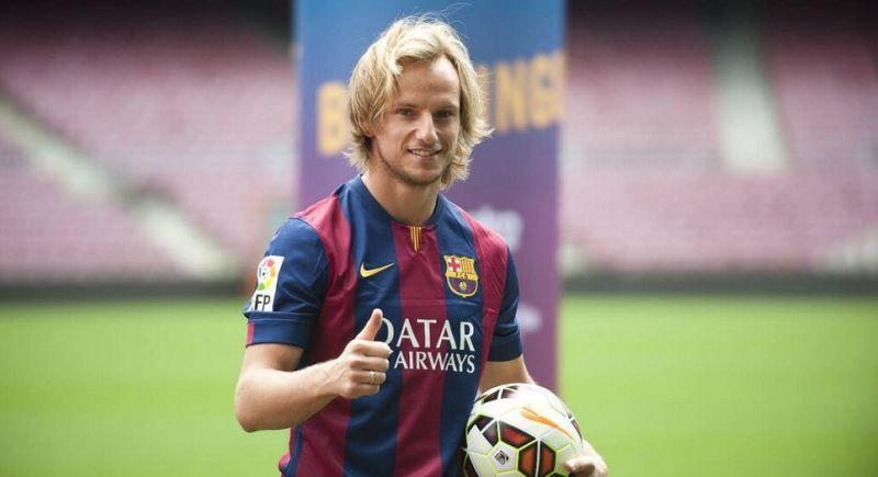 Barcellona, Rakitic supera le visite mediche VIDEO