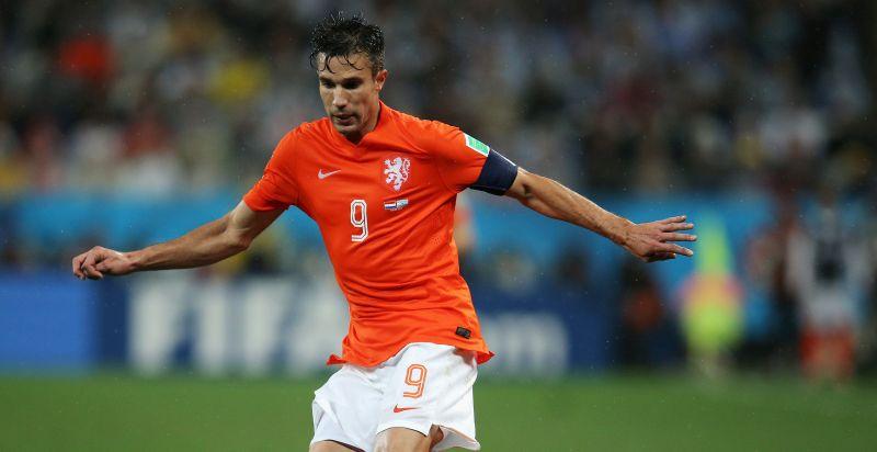 Lazio-van Persie: domani incontro col Manchester