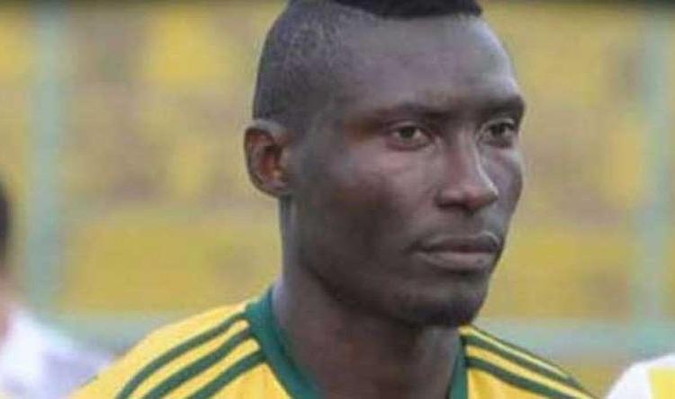 Dramma in Algeria: Ebossé Boojongo, capocannoniere del campionato, ucciso da una pietra scagliata dagli spalti
