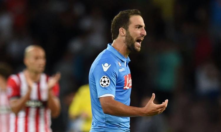 Stipendi Napoli: dopo Higuain c'è Zuniga