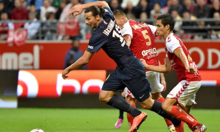 PSG: problema al tallone, Ibra salta il Barcellona