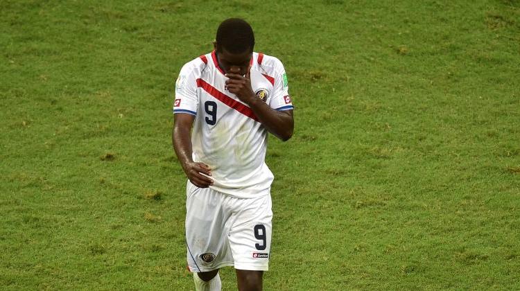 VIDEO Wenger gela il Milan: 'Campbell resta, no a Balotelli'