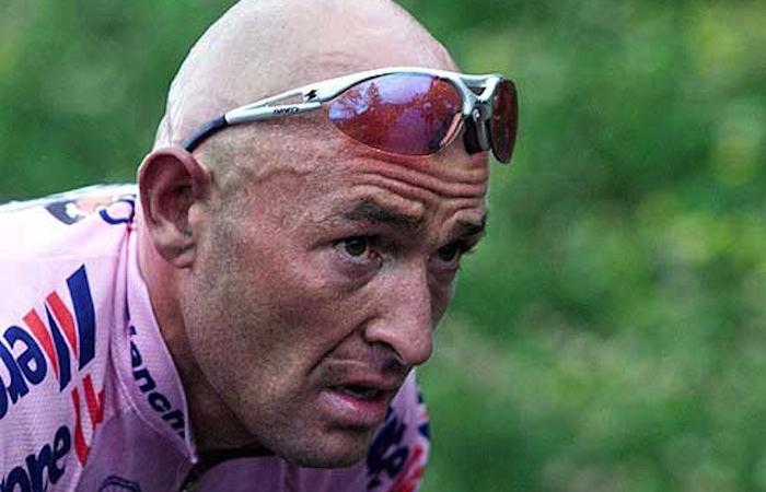 'Pantani è stato ucciso': parla lo spacciatore a Le Iene VIDEO