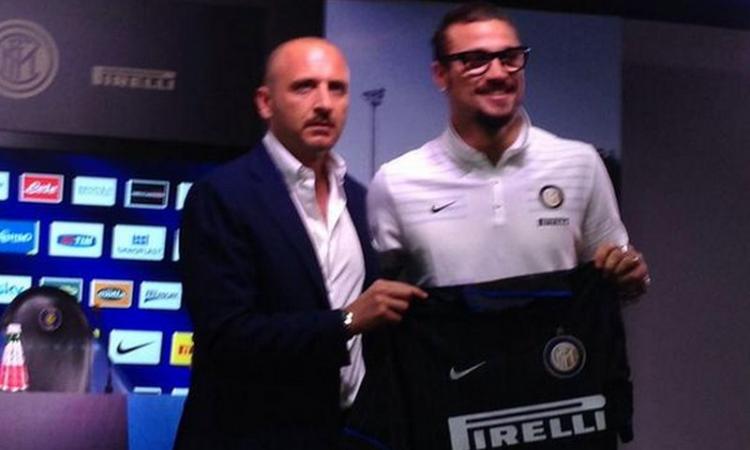 Inter, Ausilio: 'Mercato importante fatto in 15-20 giorni. Guarin? Ha fatto saltare due giocatori nelle ultime ore'