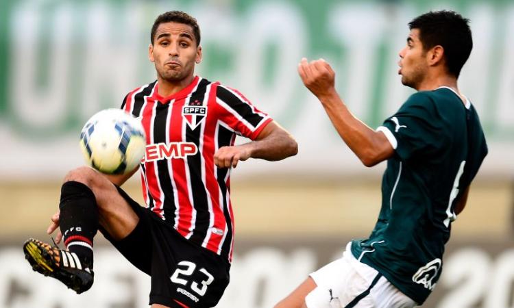 Il Barcellona chiude per Douglas