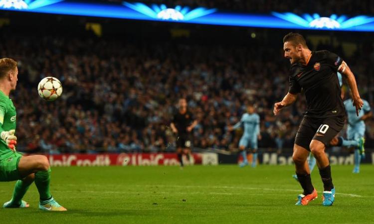 La Roma incanta a Manchester, 1-1 col City: immenso Totti, il cannoniere più longevo della Champions League!