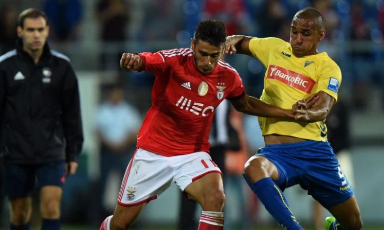 Benfica, due club di Premier su Salvio