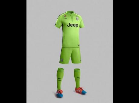 Presentate le terze maglie di Inter, Juve, Barcellona, Psg e Manchester City. Qual è la più brutta?