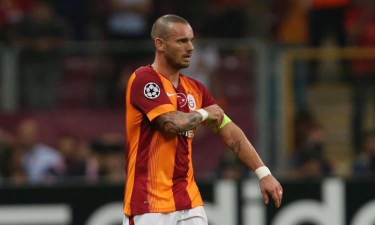Ajax: può tornare Sneijder