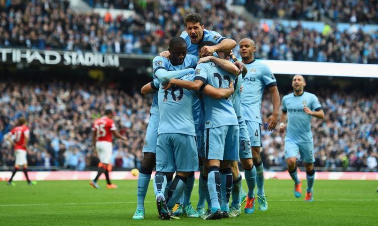 Aguero fa suo il derby, United battuto