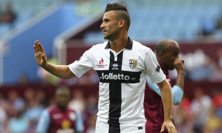 Isola dei Famosi, anche l'ex Bari e Parma Ghezzal tra i partecipanti