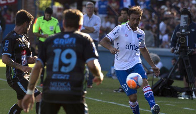 VIDEO Recoba show: ennesima magia da calcio d'angolo