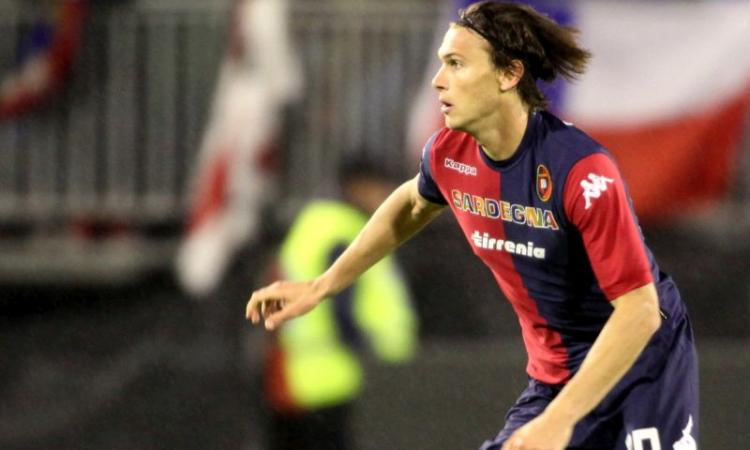 Cagliari: la Fiorentina sfida il Fenerbahce per Ekdal