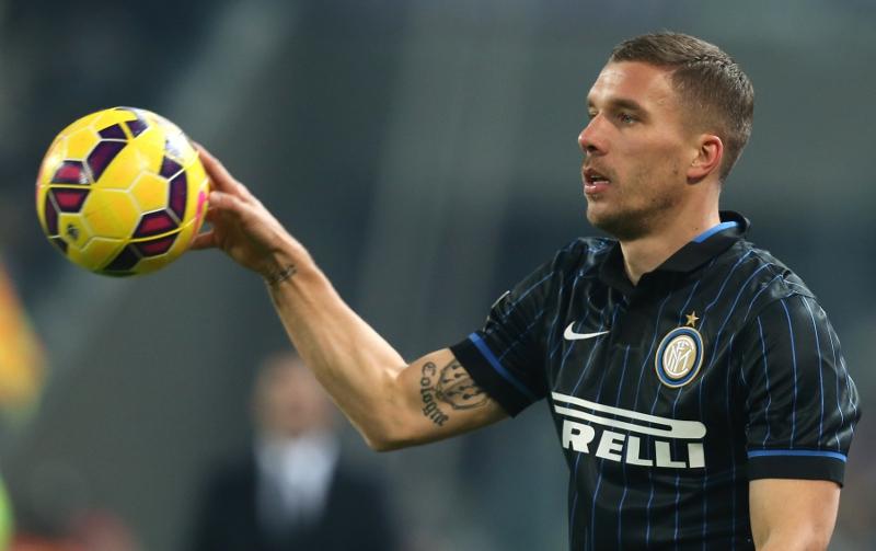 Podolski su Twitter: 'Bella vittoria, forza Inter'