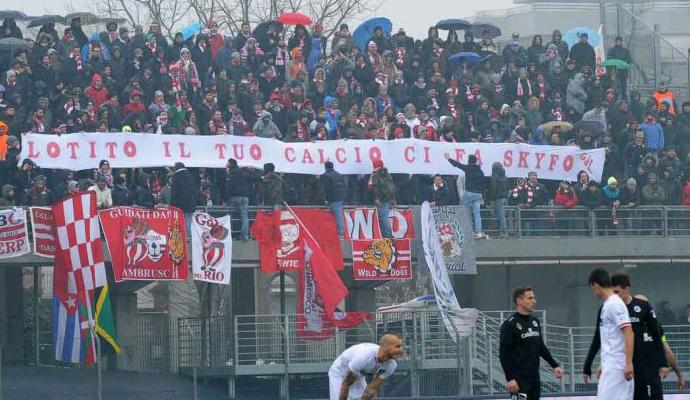 Serie B: pareggiano Bologna e Carpi, i tifosi contro Lotito. 'Campionato falsato'