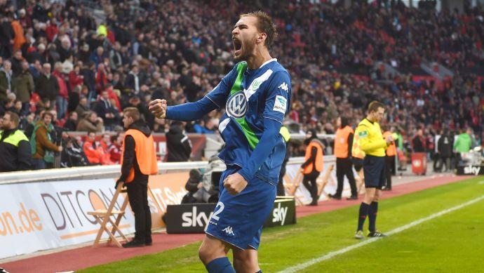 Wolfsburg, si ferma Bas Dost