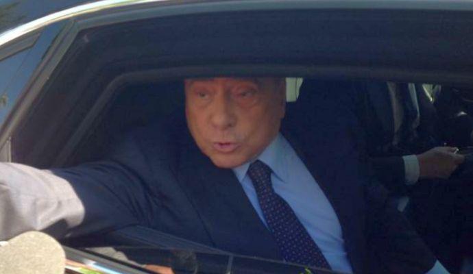 Berlusconi in crisi, Vivendi minaccia le sue TV 