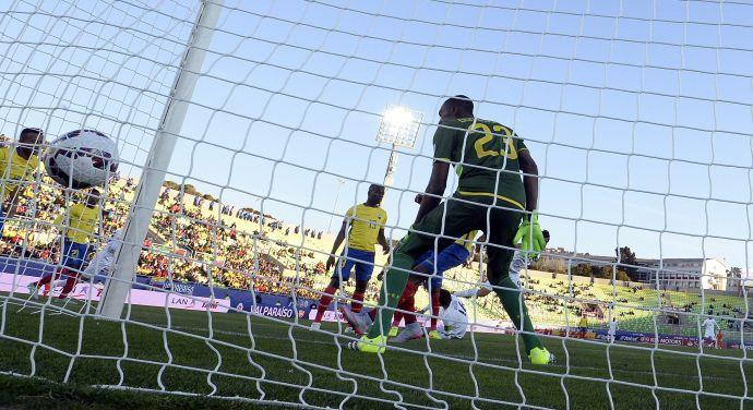 UFFICIALE, la FIFA multa la Bolivia: 3-0 a tavolino contro Cile e Perù. Schierato un giocatore non convocabile