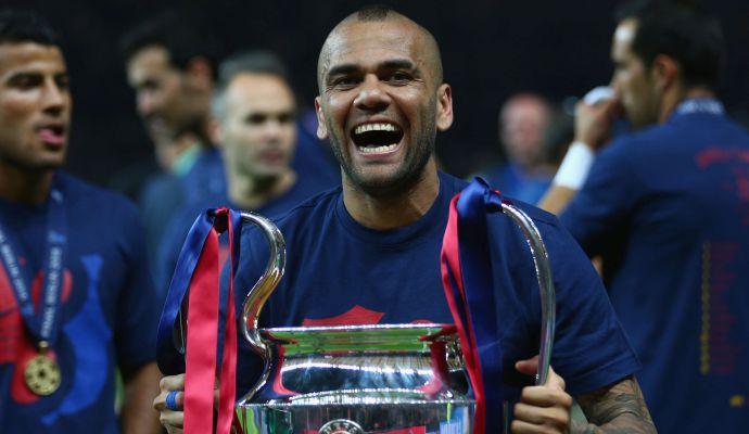 Barcellona, ufficiale: Dani Alves rinnova