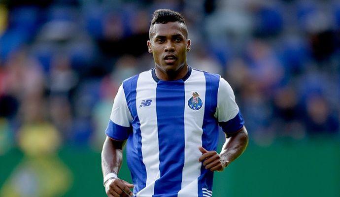 Juve, Alex Sandro è arrivato a Torino