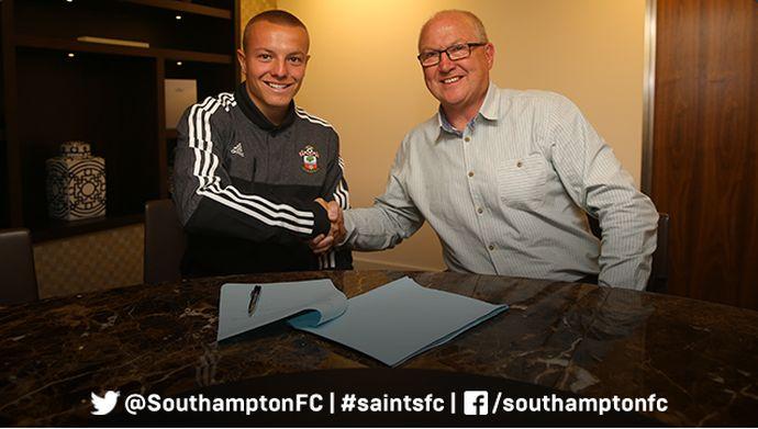 Southampton, UFFICIALE: Clasie torna in Olanda