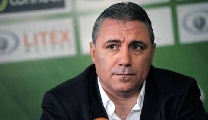 Stoichkov a Roberto Carlos: 'Quante parole di m...' VIDEO