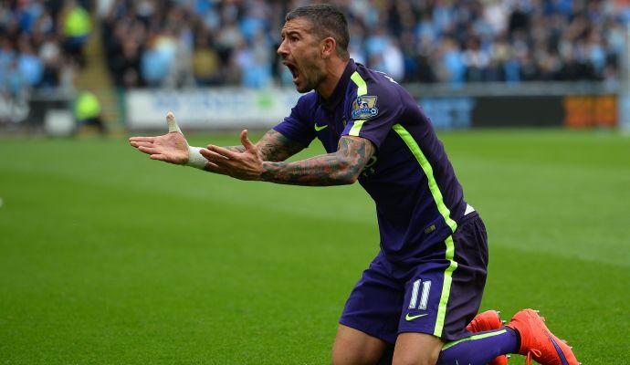 Watch Kolarov's awkard own goal in Tottenham-Manchester City - VIDEO - 