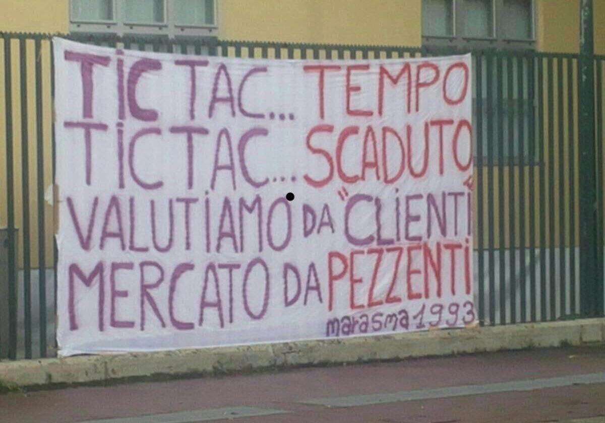 Tifosi Fiorentina: 'Mercato da pezzenti'. L'agente di Salah si unisce alla protesta