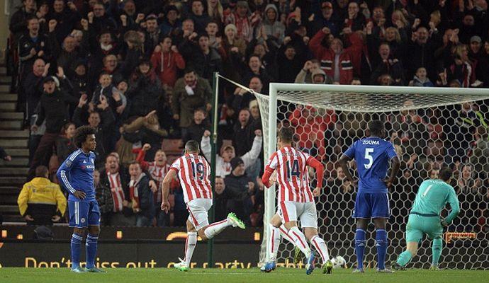 Stoke City, Hughes: 'C'è il pericolo di perdere Walters'