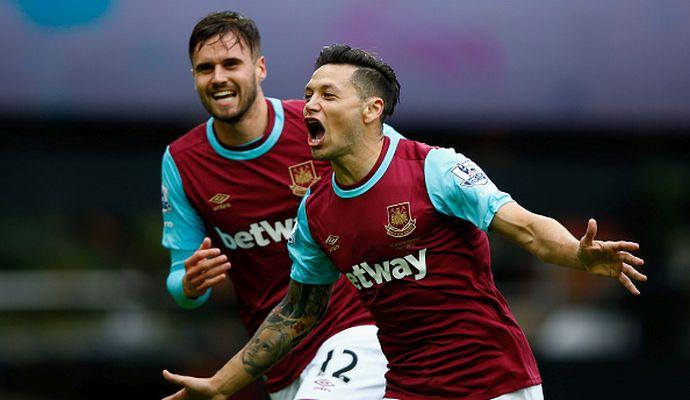 West Ham: Zarate proposto a tre club italiani