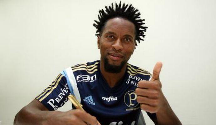 Ze Roberto, UFFICIALE: a 43 anni si ritira