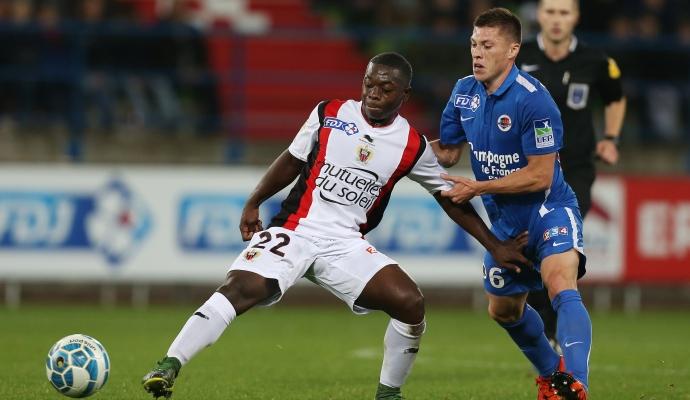 Leicester, visite mediche per Mendy