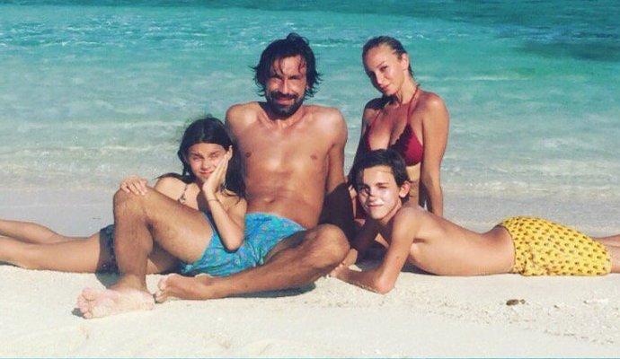 FOTO SOCIAL: Pirlo è già nel 2016! 