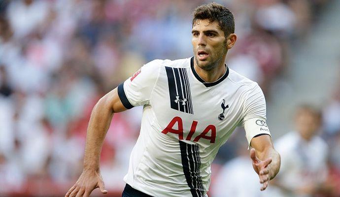 AS Roma consider move for Tottenham defender