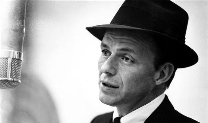 Genoa, Lara Gut è l'ultima 'madrina': da Frank Sinatra a Tsitsipas, quando l'insospettabile tifa il Grifone