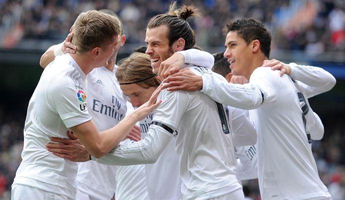 United, ecco l'offerta per Varane