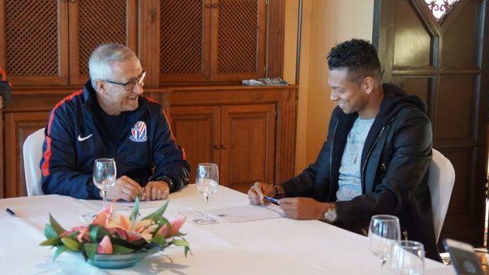 OFFICIAL: Fredy Guarin joins Shanghai Shenhua