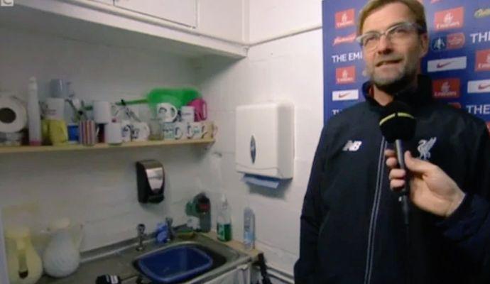 FA Cup, l'Exeter ferma il Liverpool: si va al replay. E Klopp negli spogliatoi diventa virale