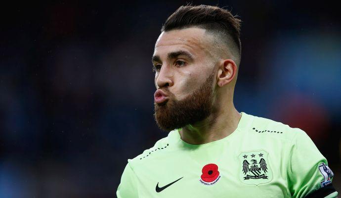 Manchester City, Otamendi: 'Mai nessun contatto con lo United'