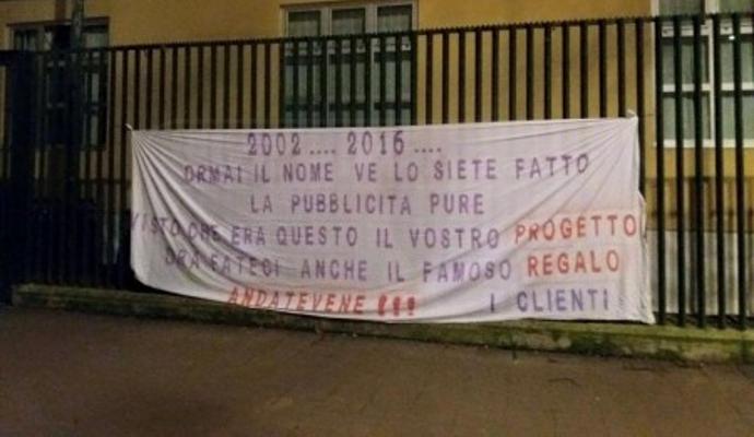 'Della Valle andatevene!', l'ira dei tifosi