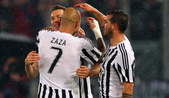 Juventus, rientrano a Vinovo Lichtsteiner, Mandzukic e Dani Alves