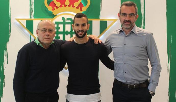 Betis, l'ex Inter Montoya va ko