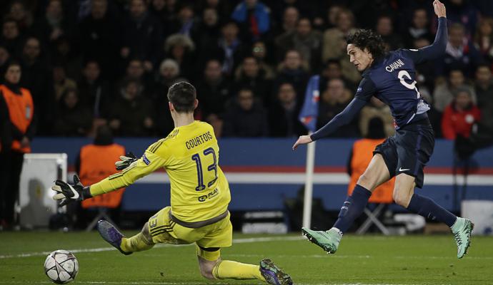 Champions League: PSG-Chelsea 2-1 e Benfica-Zenit 1-0. Ibra e Cavani in gol, espulso Criscito