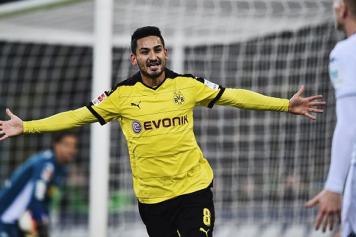 Gundogan Dortmund festeggia