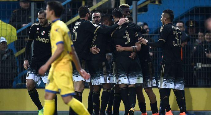 La Juve passa anche a Frosinone
