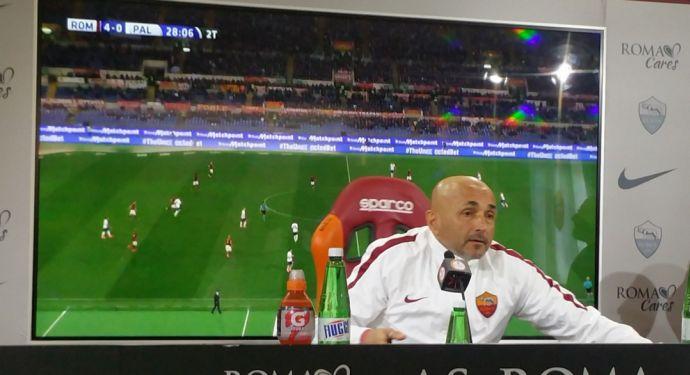 VIDEO Spalletti: 'Totti? Rifarei quello che ho fatto'. Poi mostra un video su Salah: 'Bisogna sacrificarsi per la squadra'