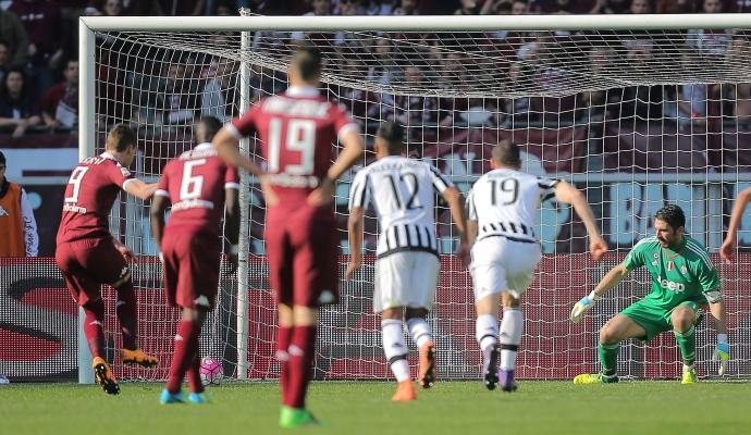 Torino, Belotti: 'Quanto pesano gli errori dell'arbitro'