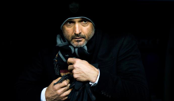 Spalletti a Totti: "Giochi a carte fino alle 2 di notte"
