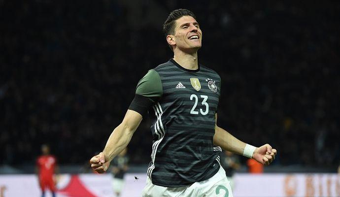 Fiorentina: proroga al Besiktas per il riscatto di Gomez